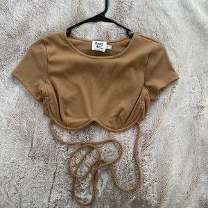 Cropped, underwire T Shirt